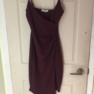 i’m selling a dress
